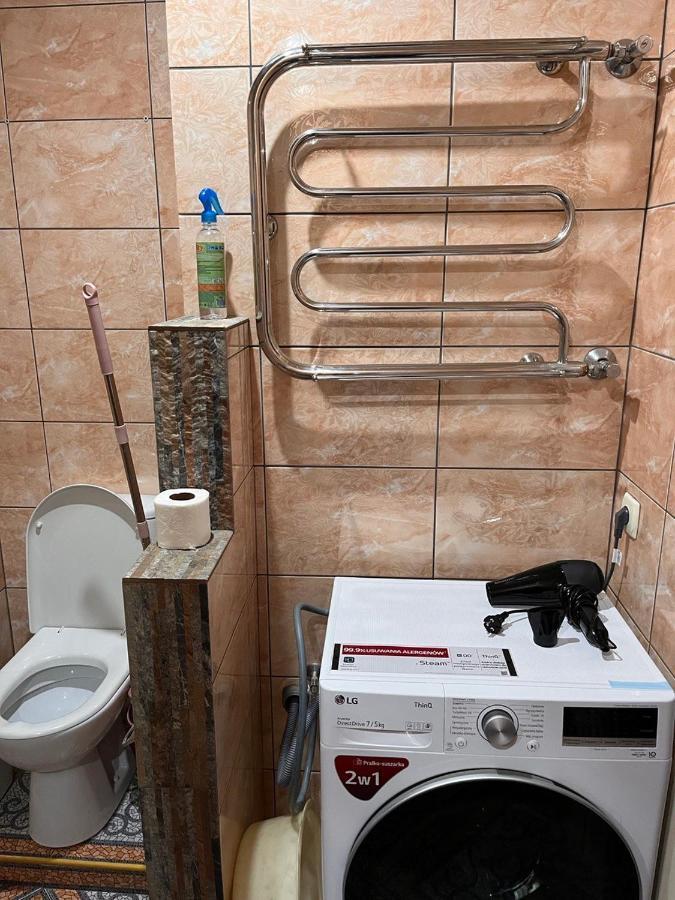 Happy Apartment On Kopernik 30 Лвив Екстериор снимка